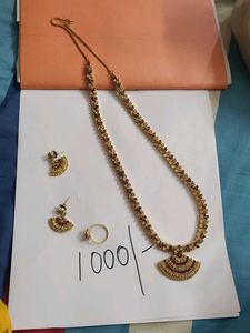 Elegant Gold-Tone Jewelry Set