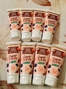 Selling Combo Of 8 Facewash Myglamm Seal Pack