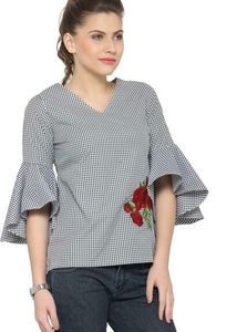 Pluss Women White, Black Checkered Cotton Blend