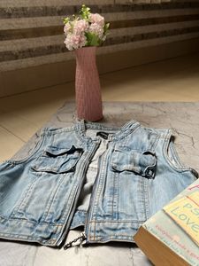 Denim Vest - Trendy!