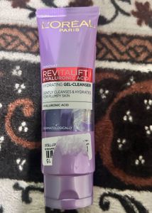 L'Oreal Revitalift Hyaluronic Acid Cleanser