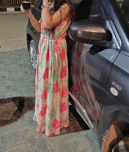 Floral Print Sleeveless Maxi Dress