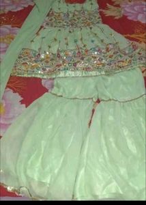 Beautiful New 3 Piece Sarara Set