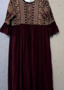 Elegant Brown Embroidered Gown 🤎