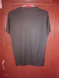 4...T-shirts 🤏