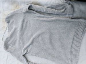 New Classy V Neck Woolen Top