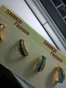 Beautiful Earring Set (Pair Of 2) New One