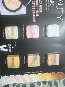 Sealed Huda Beauty Easy Bake Powder Sample