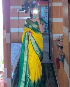 SLIK SAREE Contrast Colour