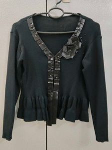 Elegant Black Cardigan with Detail
