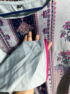 Avaasa Grey Pink Top (kurta)