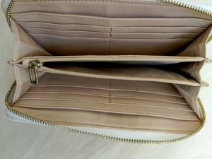 Guess Authentic