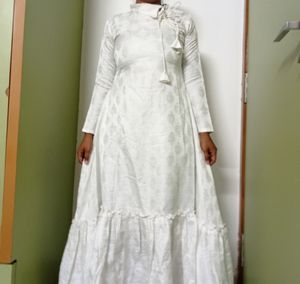 White Kurti With One Side Collar And Frill🤍