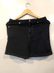 Dark Blue Denim Shorts(Women)