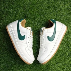 Nike Air Force 1 - Green Accent