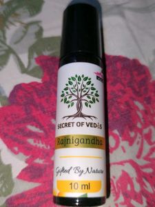 Premium Quality Roll On Attar: Rajnigandha