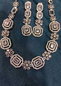 Elegant Necklace &amp; Earring Set