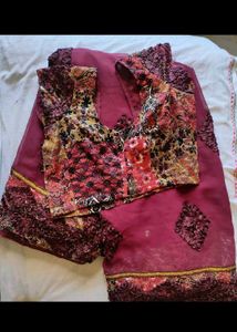 A Beautiful Maroon Saree🥳