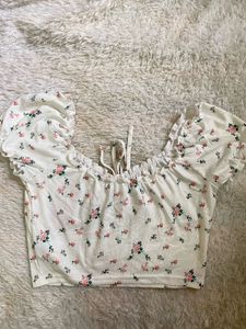 SHEIN  Floral Puff Sleeve Crop Top