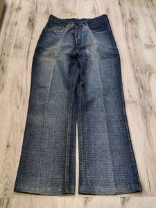 Sexy Vintage Bootcut Jeans Size 28