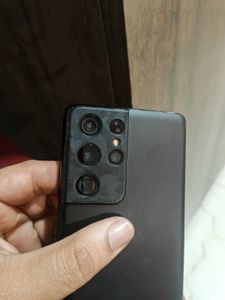 Samsung Galaxy s21ultra 512gb with camo case