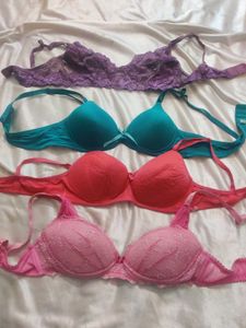 Combo 4 padded Bras.