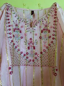 Ishin Kurta Set