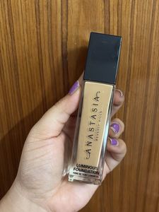 Anastasia Beverly Hills Foundation