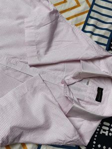 Louis Quatorze Men Pink Checks Half Sleeve Shirt