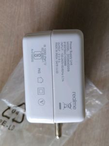 REALME 65W VOOC CHARGER