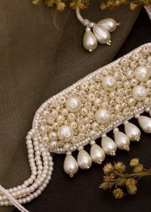 Handcrafted Elegant Neckpiece