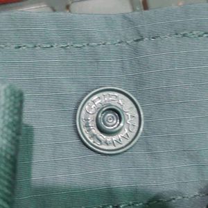 Uniqlo Geared Shorts Brand New 🏷️