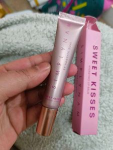 Simply Nam Sweet Kisses Hydrating Lip Balm Cupcake