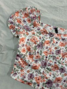 Puff Sleeve Button-Up Top🍇