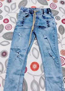 Stylish Ripped Jeans