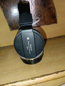 SH12 Blutooth Headphones
