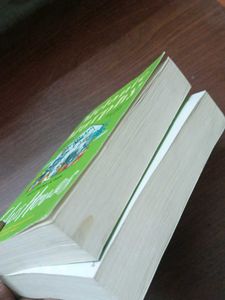 Vintage Classic Bestselling Novels