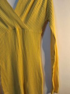 Ribbed Yellow Dress &amp; Green Top