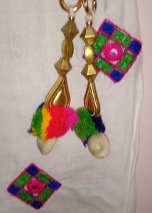 New Unused Rajasthani White Embroidered Kurta Set