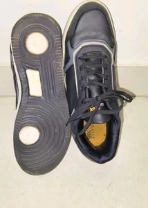 Stylish Black Casual Shoes by HRX