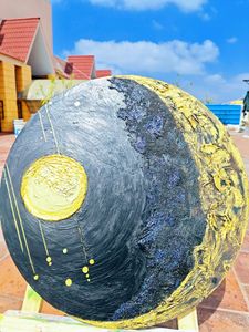 Round Textured Art Piece For Wall
