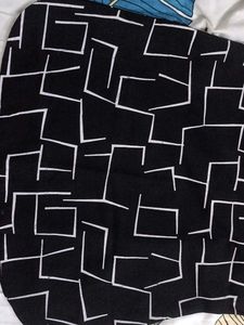 Geometric Print Sleeveless Short Kurta