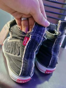 Levi&#39;s High-Top Black Canvas Sneaker- Negotiable‼️