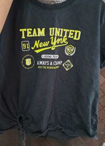 sporty t-shirt