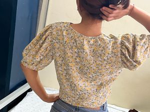 Cute Top For Women With Good Quality 🩷
