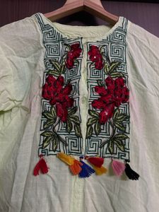 Women Kurti Size M