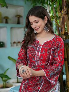 Red Paisley Print Kurta