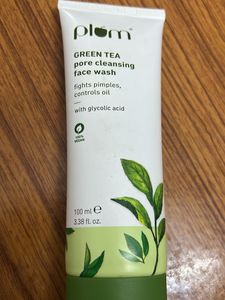 Plum Green Tea Pore Cleansing Facewash