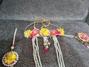 Haldi Bridal Floral Jewellery Set