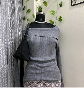 Off-the-Shoulder Ribbed Top
